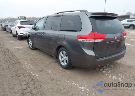 2011 Toyota Sienna Le V6 из США, поврежденный, VIN 5TDKK3DCXBS095918